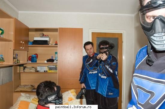 cand ne clonam ca sa fim mai multi la cum ne dam seama ca suntem obsedati de paintball