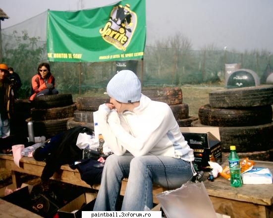 Poze useri - dupa laurentiu vin cu 2 fete care lupta si lupta - Discutii libere